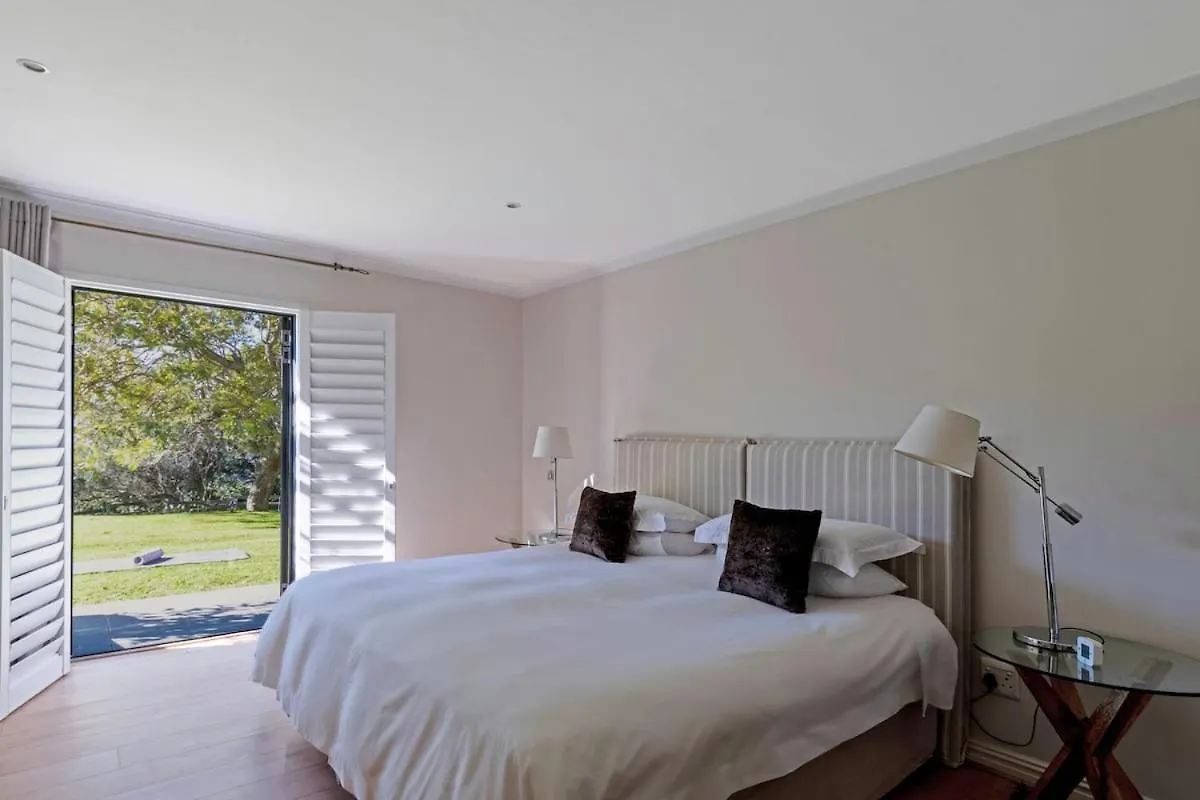 Apartment On Constantia Wine Route ケープタウン 南アフリカ